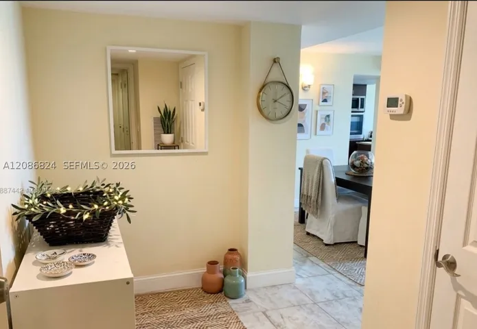 Virtually staged