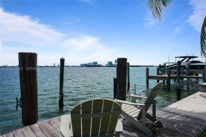 Dock