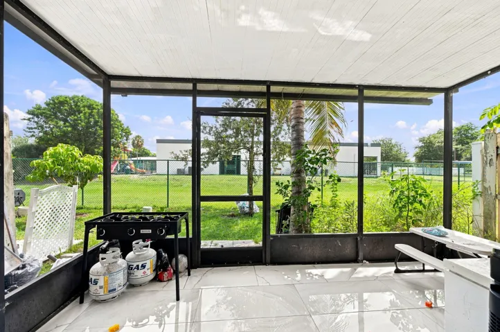 26-web-or-mls-3370-beau-rivage-dr-3-g