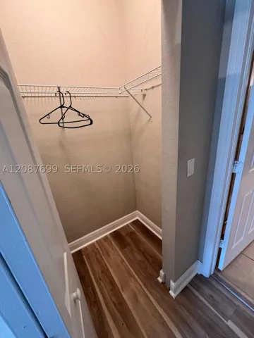 Closet 1