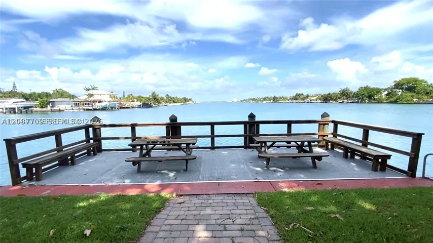 Dock