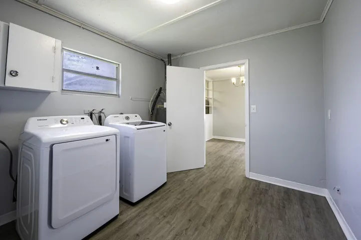4-web-or-mls-5136_Laundry Room-1