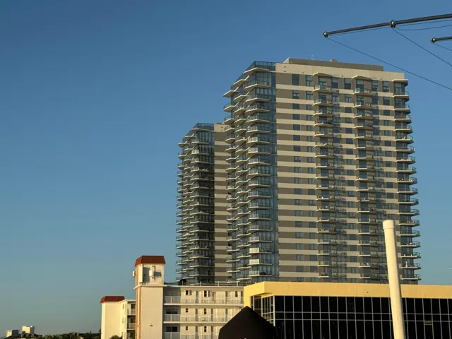 Icon towers