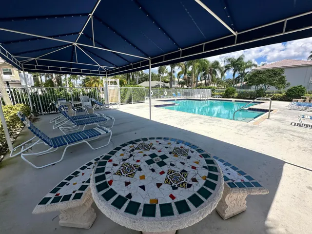 Pool 1