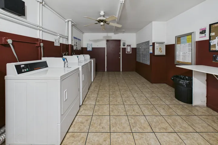 Common Laundry Room