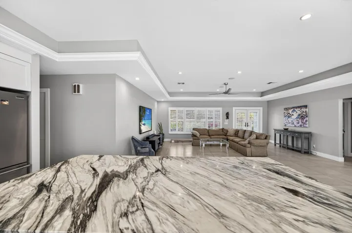 965 Beacon Lane-14