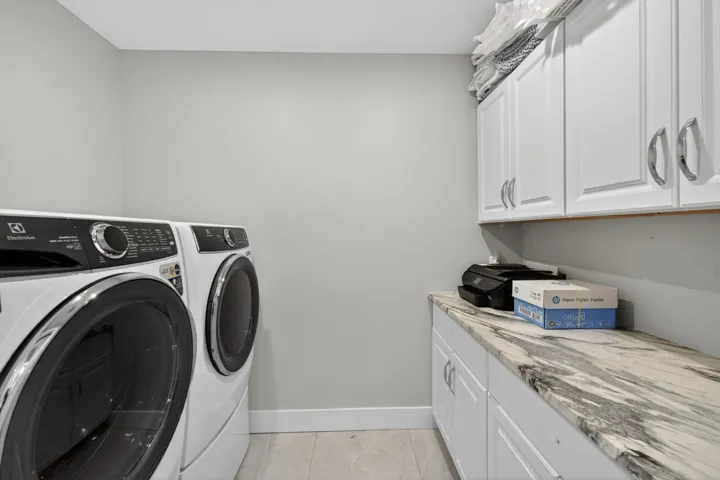 965 Beacon Lane-39