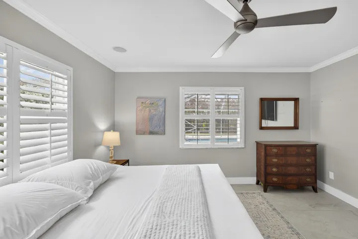 965 Beacon Lane-32