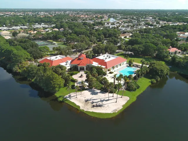Kings Isle Clubhouse
