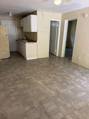 529 NW 8 AVE LIVING ROOM,KITCHEN