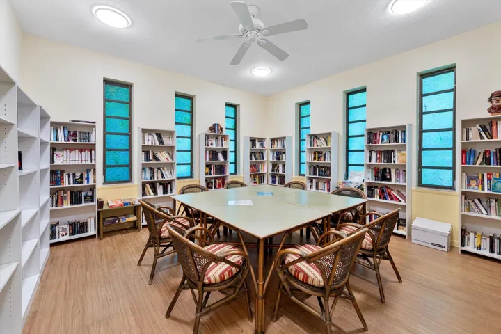 37-5171 W Oakland Park Blvd #204_037