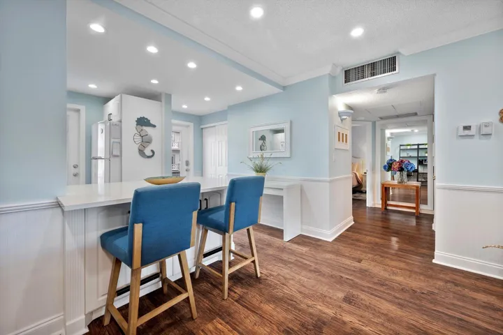 10-5171 W Oakland Park Blvd #204_010