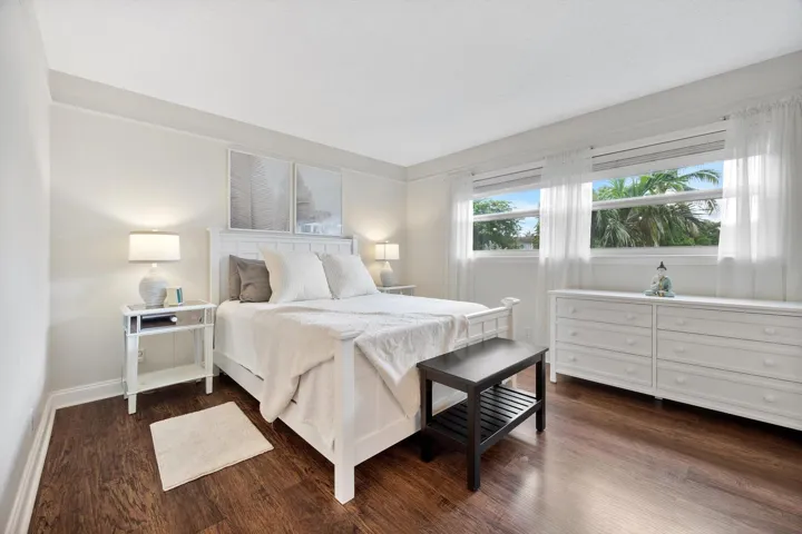 16-5171 W Oakland Park Blvd #204_016