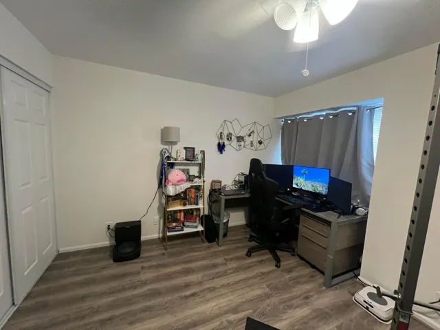 Guest/Study Rm 02