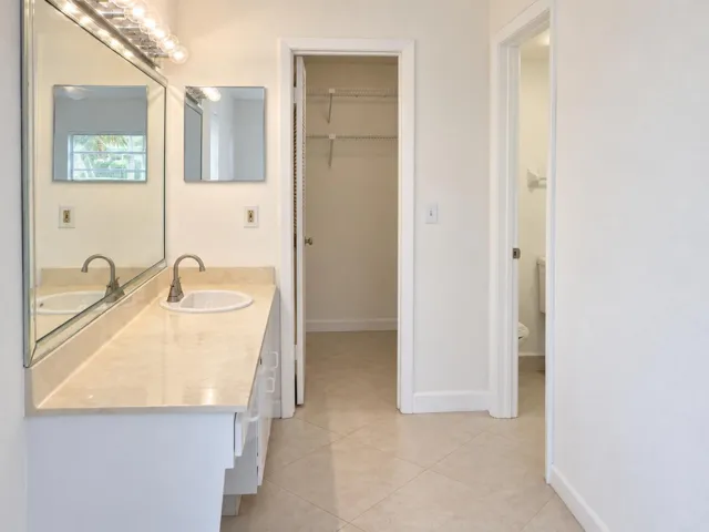 Dressing area