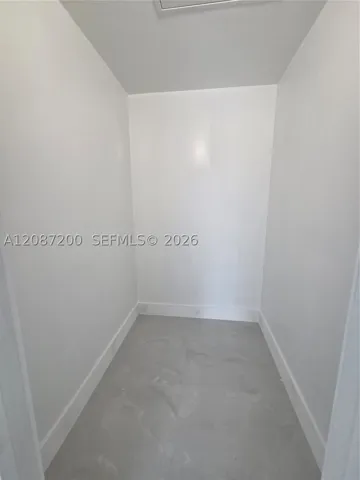 Walk-In Closets