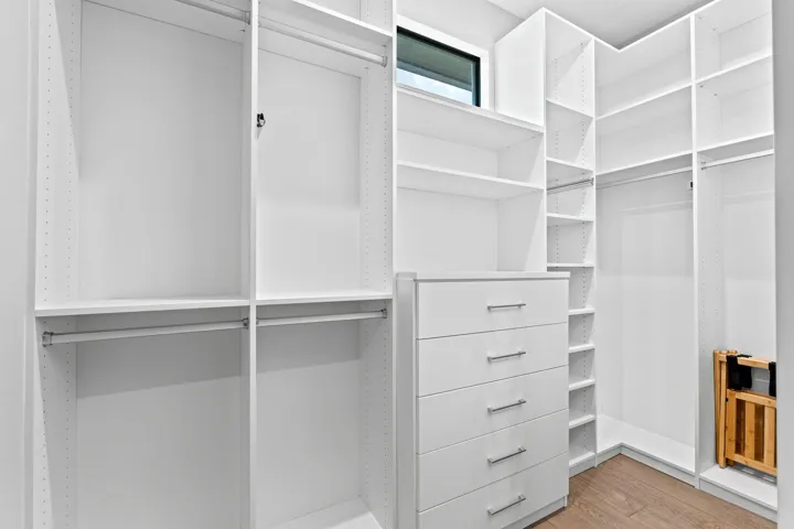 41-web-or-mls-A7407027