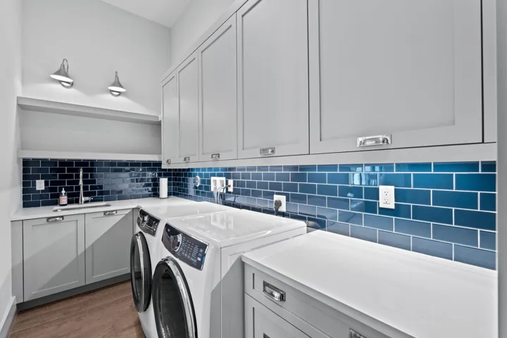 46-web-or-mls-A7407185