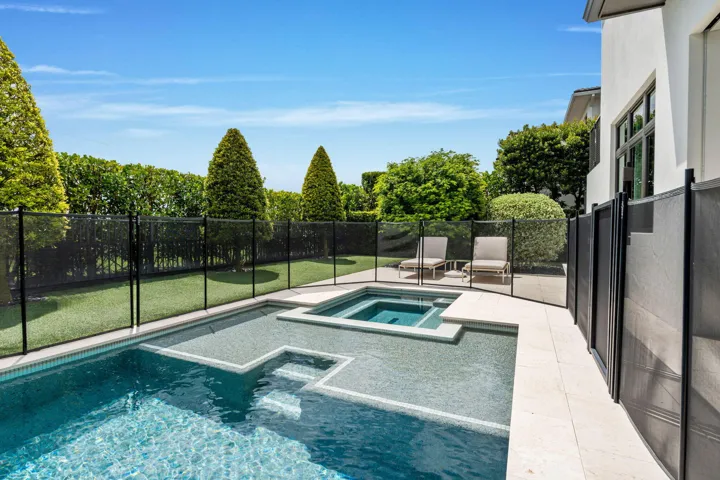 55-web-or-mls-A7407099