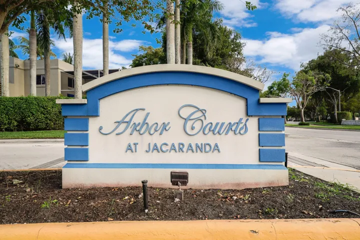 Arbor Courts