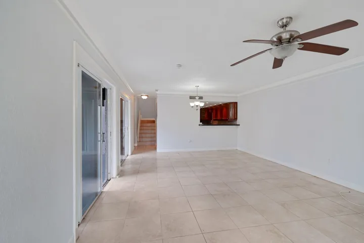 Living/Dinning Area