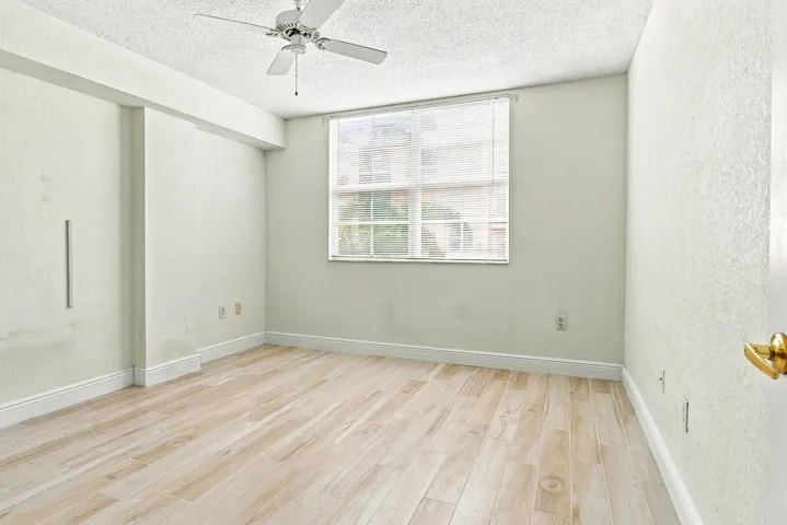 1801-NORTH-FLAGLER-DRIVE-603-33407-016