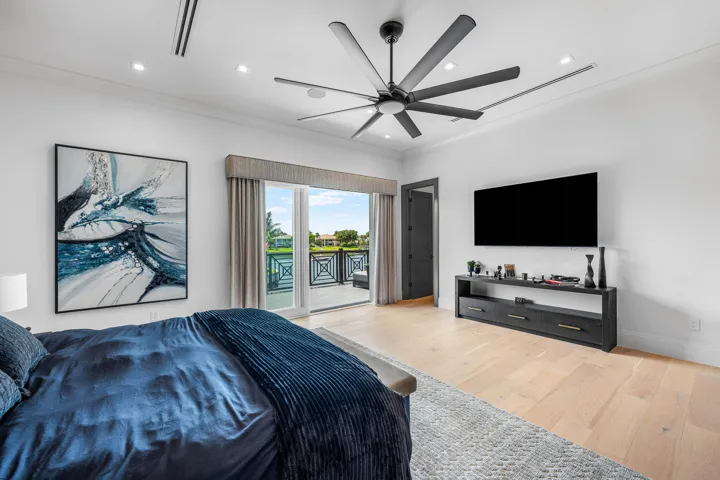 Master Bedrooom