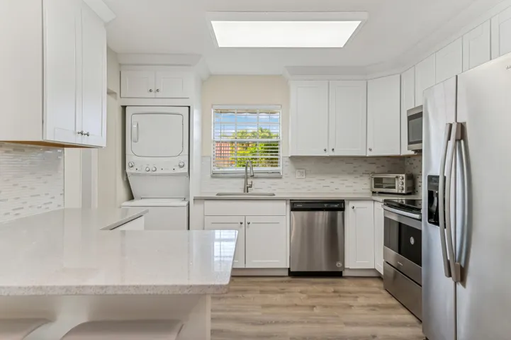 Open Kitchen