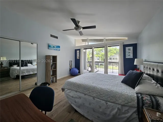 Master room.