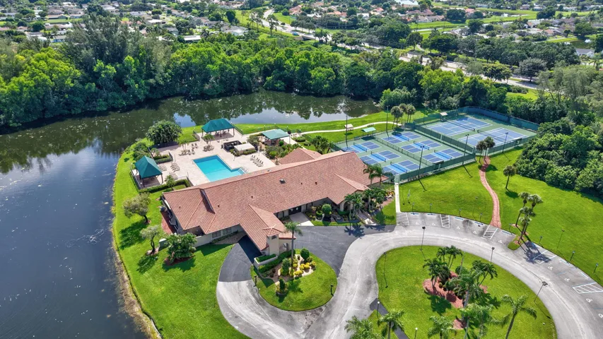 Aerial photo of Clubhouse