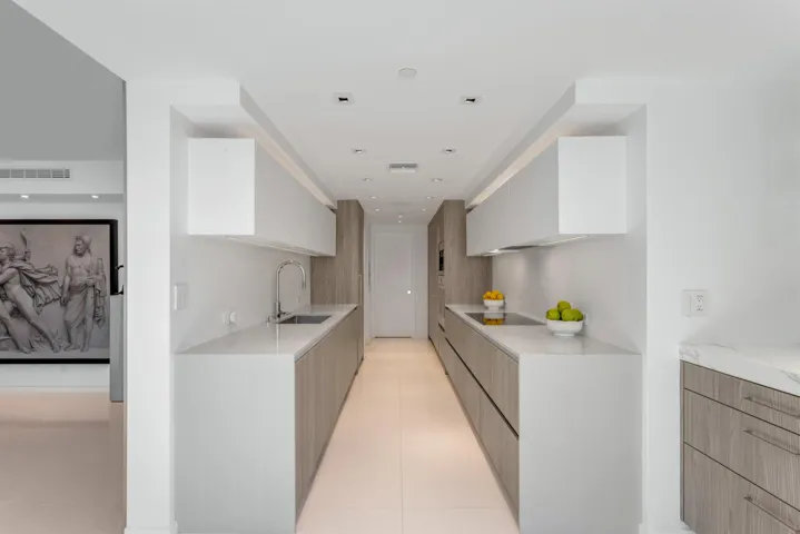 KITCHEN_STRAIGHT_EB