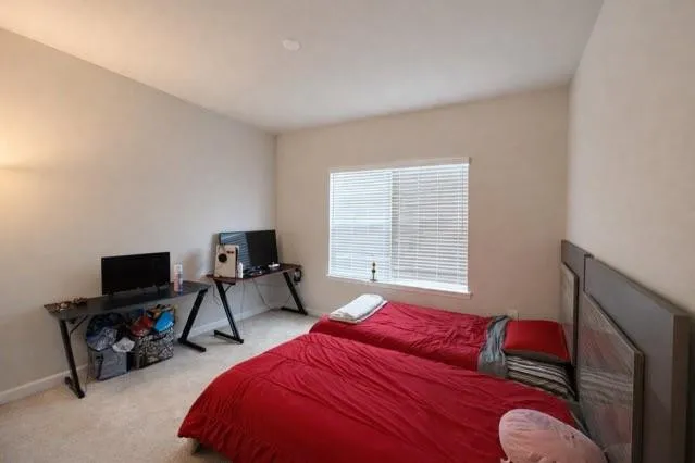 2nd bedroom