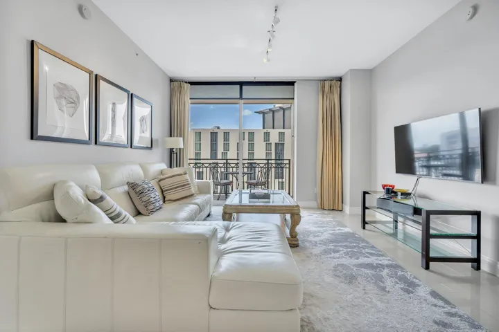 Fully Furnished Living Room