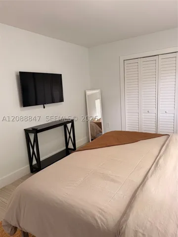 Master Bedroom - King Bed