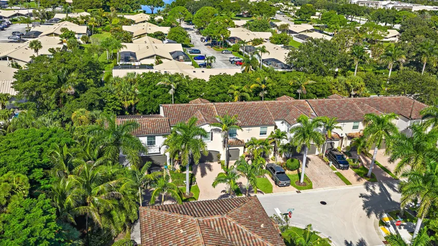4673 Mediterranean Cir-30