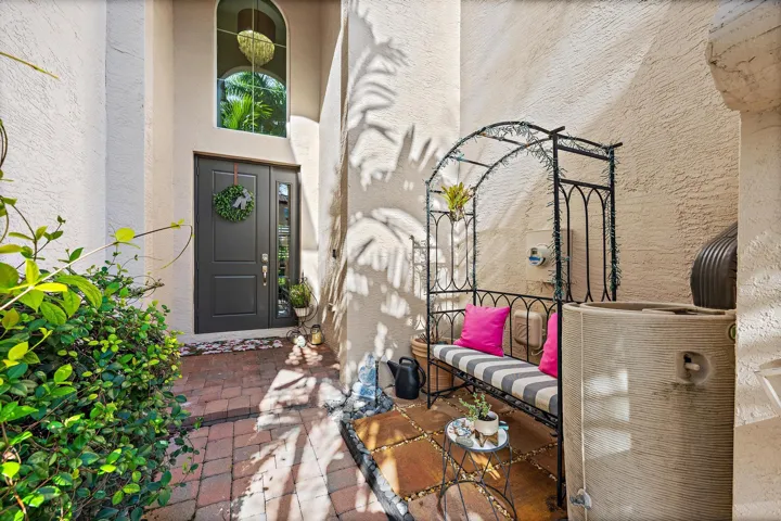 4673 Mediterranean Cir-3