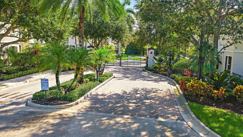 4673 Mediterranean Cir-33