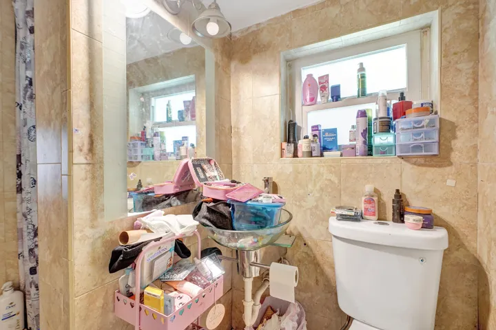 En suite bathroom