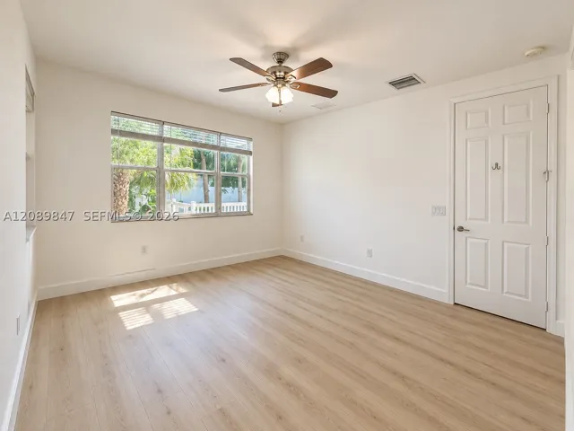 BEDROOM 2 (MASTER SIZE) WITH POOL VIEW (1ST FLOOR)