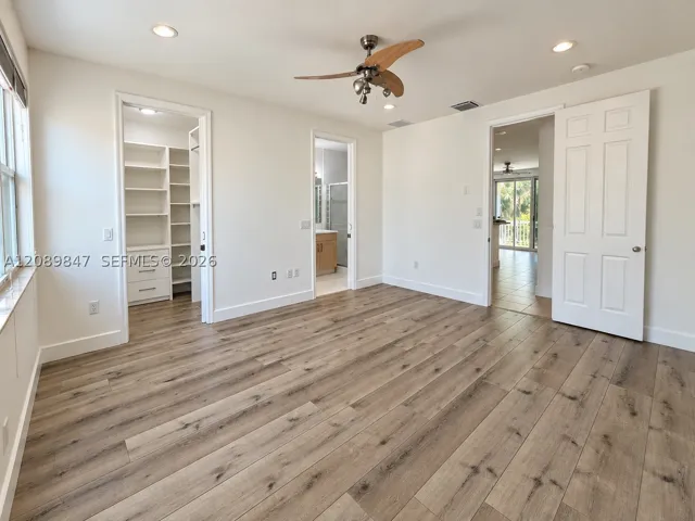 MASTER BEDROOM 1 (2ND FLOOR)