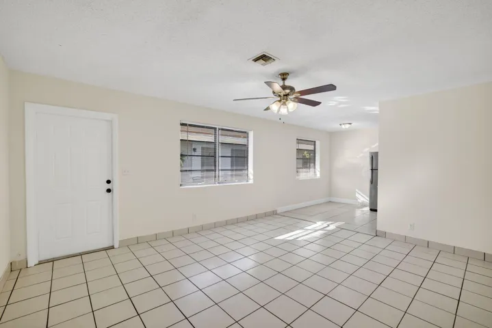 10-web-or-mls-699A1610