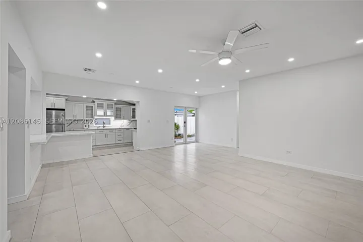 Natural light throughout