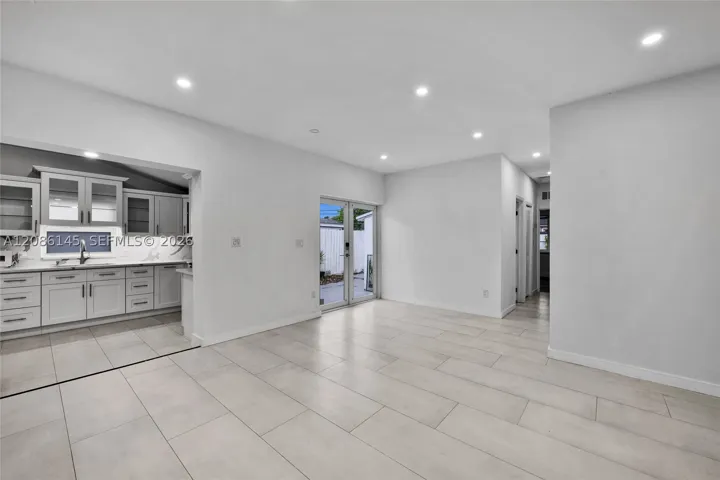 Natural light throughout