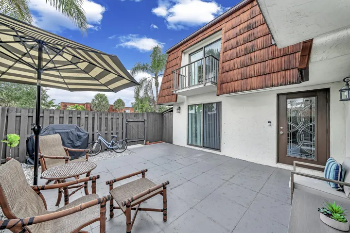 3 Porch (3)