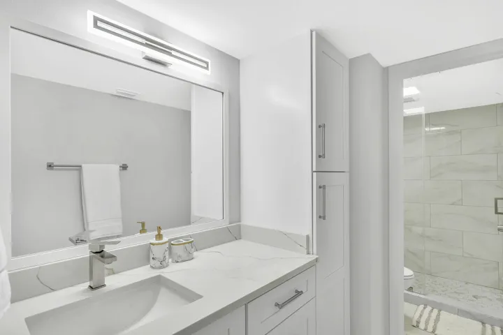 15 Primary Bathroom (1)