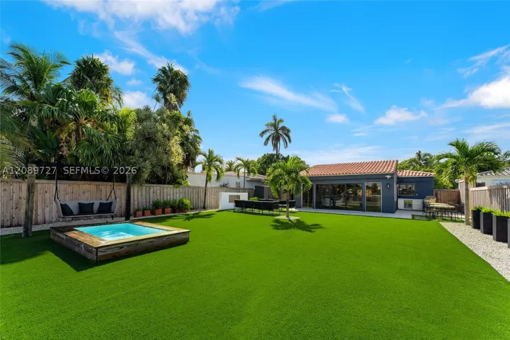925 Stillwater Dr ., Miami Beach, Florida 33141