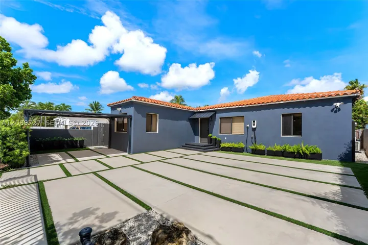 925 Stillwater Dr ., Miami Beach, Florida 33141