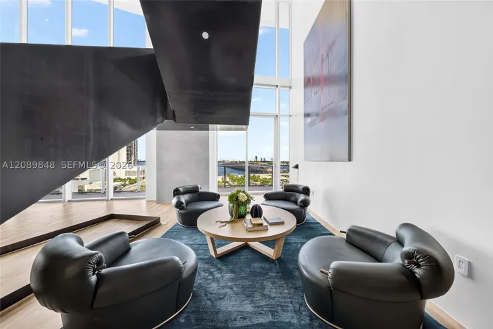 1400 Biscayne Blvd 705, Miami, Florida 33132
