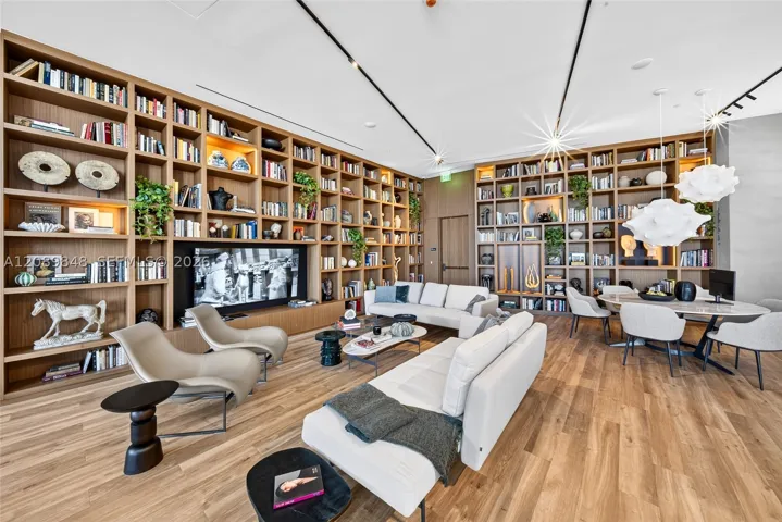 1400 Biscayne Blvd 705, Miami, Florida 33132