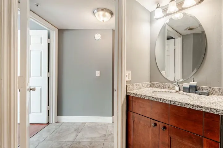 Bathroom2